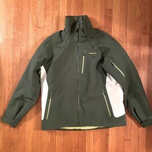 Patagonia Men’s green ski jacket